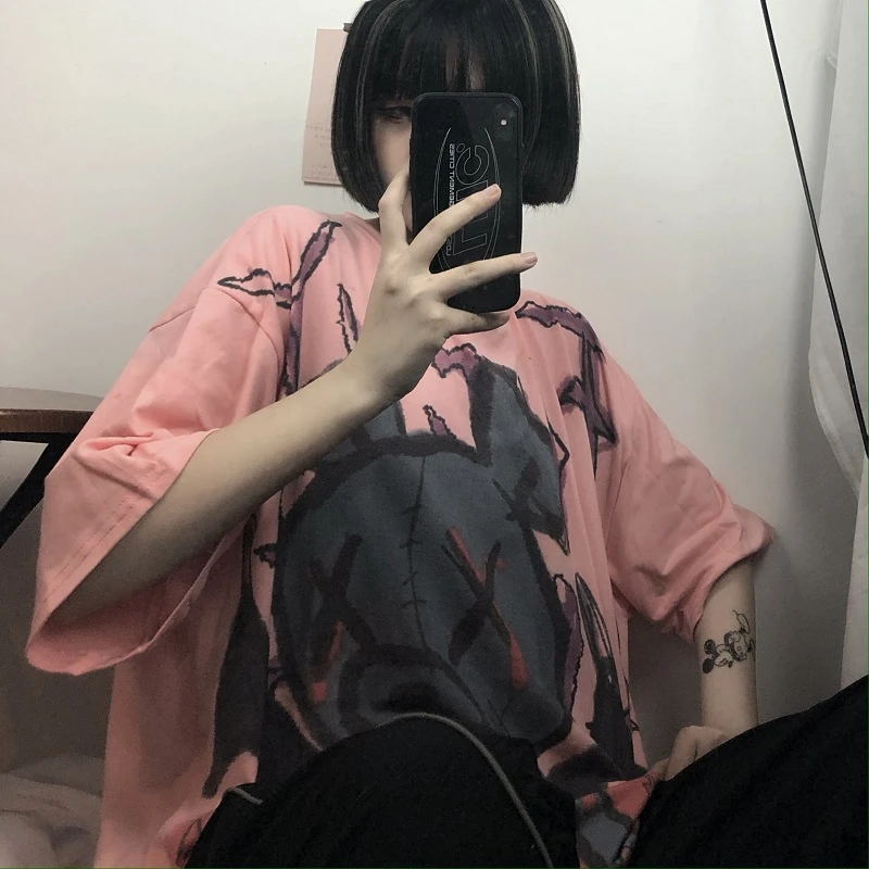 

2020 New Short-sleeve T-shirt Female Korean Version Of Retro Cartoon Shirt Graffiti Printing Loose Large Size Wild Tops Women