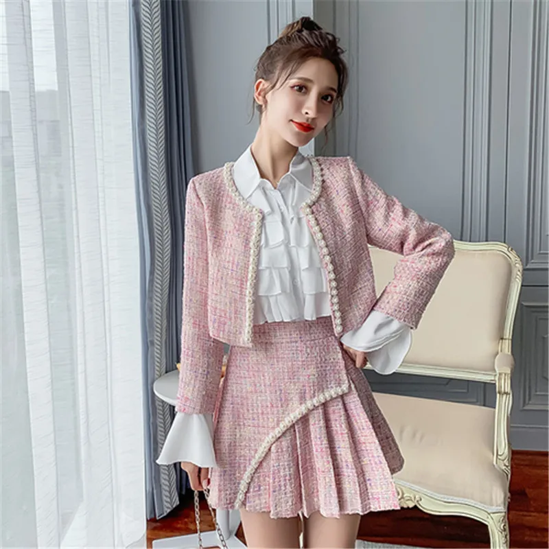 

2019 Autumn Winter Women Tweed 2 Piece Set Women Fashion Pearl Slim Short Jacket Coat + A type Pleated Mini Short Skirt Suit
