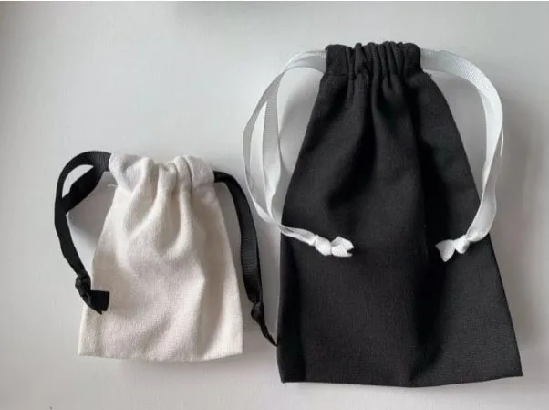Custom Logo High Quality Black Cotton Jewelry Pouch Canvas Jewelry Gift Bag With Drawstring Pouch Bag 2 H84185e792b004721a2c714f44d647a8fe