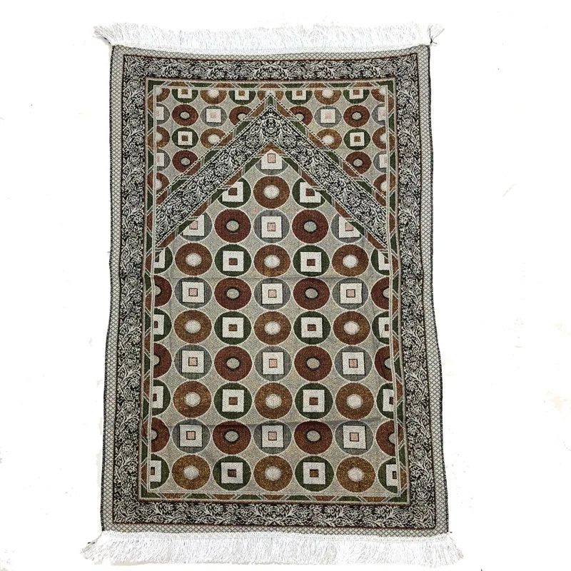 Muslim Prayer Rug Islamic Carpet Mat For Muslim Prayer tapis de priere Islam Braided Mats Vintage Pattern Eid Rugs Tassel Decor