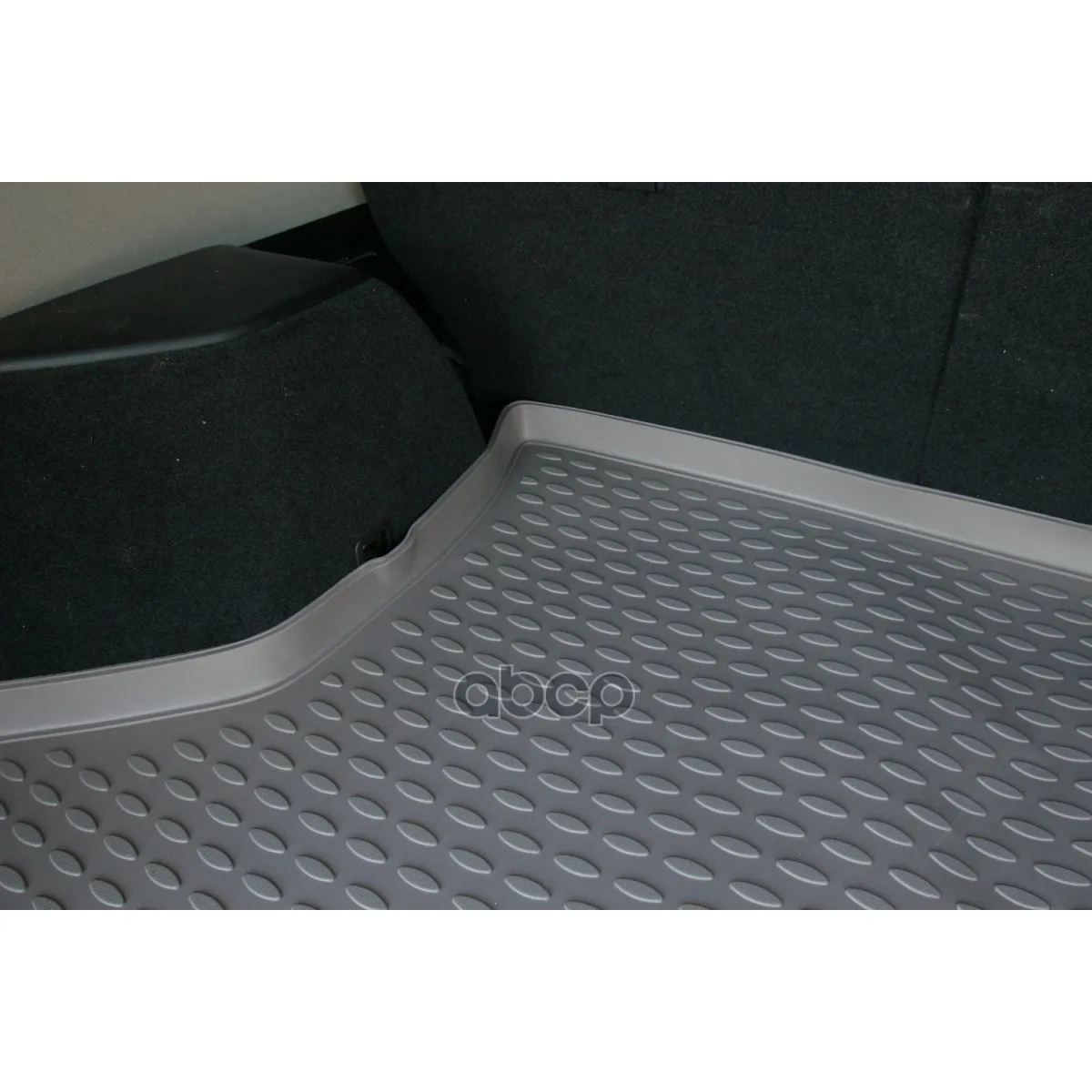 Коврик В Багажник Toyota Harrier 2003-2008,Кросс.(Полиуретан) ELEMENT арт. NLC.48.25.B12