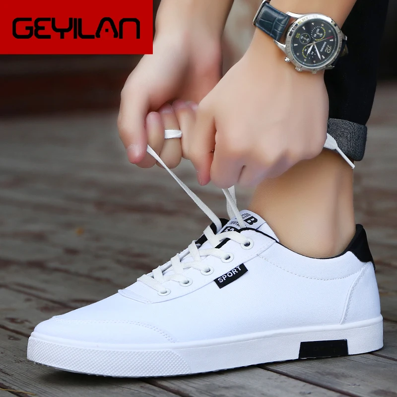 Zapatos de hombre 2019 nueva moda casual estudiantes zapatos de pizarra blanca hombres tendencia de zapatos de lona transpirables Zapatillas hombre