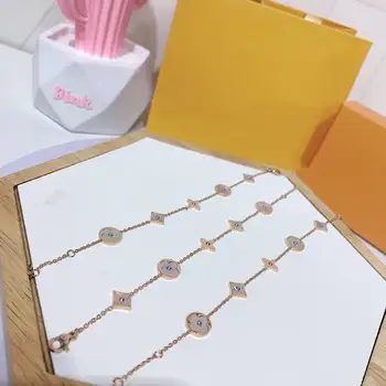 

Shamrock Bracelet Engagement Women Fashion Jewelry Wedding Gift, Tea Party, Carnival or Daily Wear Gift Fashion Bracelet