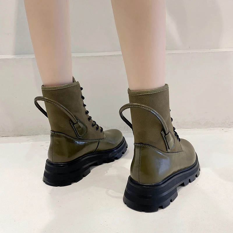 2022 Fashion New Thick-soled Boots Autumn and Winter Thin Section Breathable Middle Tube All-match Motorcycle Short Boots Women