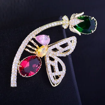 

Luxury AAA Zircon Bee Rhinestone Brooch Cute Crystal Honeybee Brooches for Men Suit Broches Women Accessories Christmas Jewelry