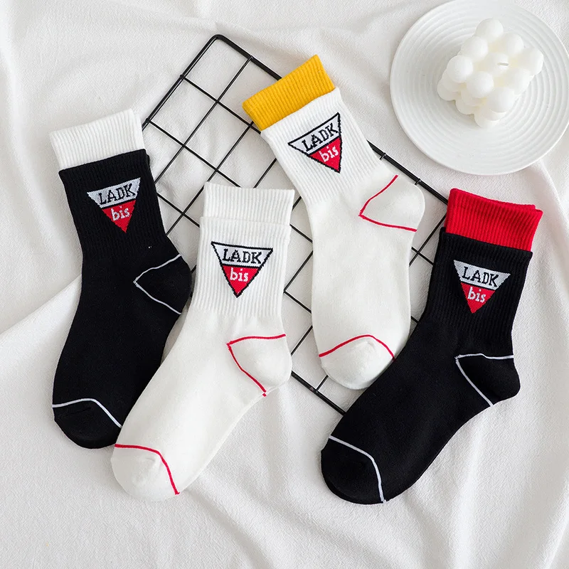

Couple Cotton Socks European&American Letter Street Hip-Hop Sports Socks Fashion Tube Unisex Harajuku Casual Socks