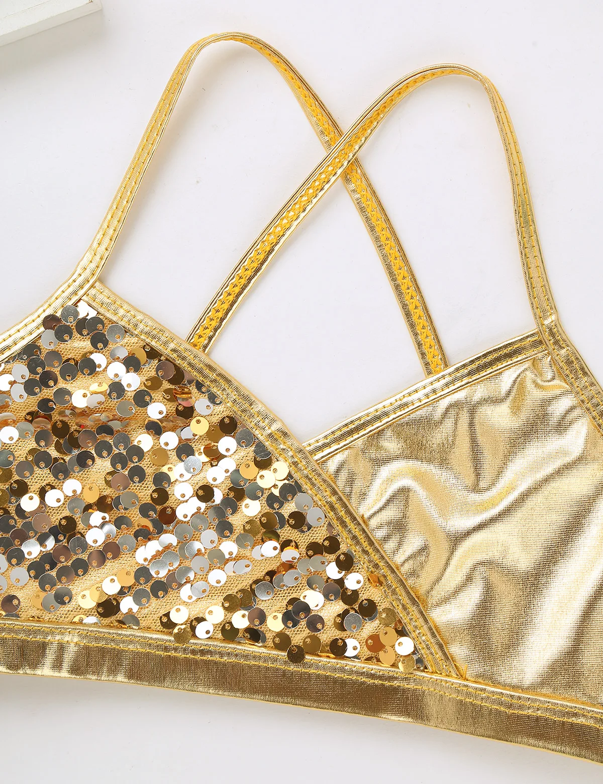 Женский металлический Топ с блестками FEESHOW танцевальный топ на тонких бретельках