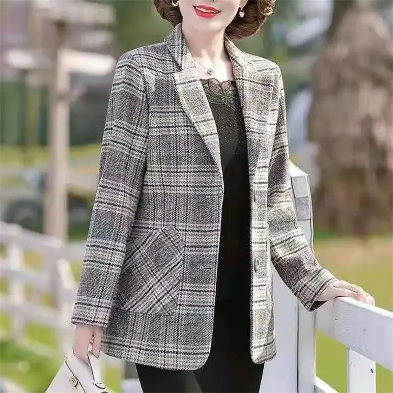 Trench Coat Mother Spring Coat Short Plaid Suit Fashion 2023 New Middle-Aged Women's Tops Autumn Mom Jackets Jemme Overcoat b4