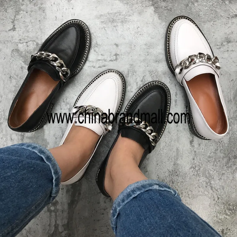 

Fashion Loafers Chain Decor Shoes Women Luxury Design Black White Flats Round Toe Slip On Casual Shoes Women Low Top Ladies Shoe