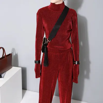 [EAM] Женская разноцветная черная плиссированная бархатная футболка, новая модная футболка с высоким воротником и длинным рукавом, подходит ко всему, весна-осень JZ535 - Цвет: red