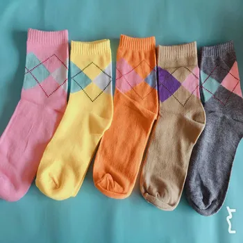 

Multicolor Plaid Cotton Tube Cotton Socks Contracted Socks Fashion Autumn Winter Ladies Socks Wholesale 5pair/lot