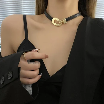 Punk Black PU Leather Belt Shape Choker Women Necklaces Hiphop Metal Clasp Clavicle Chain Necklace