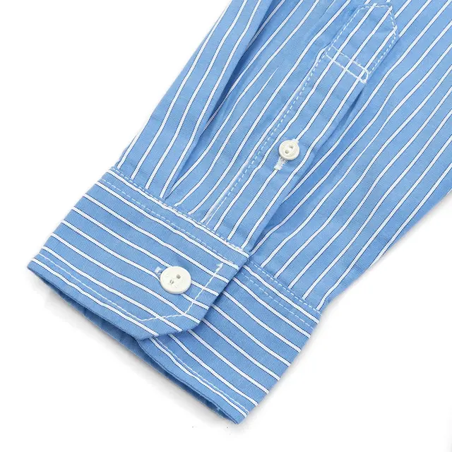 Oxford shirt with vertical lines in blue