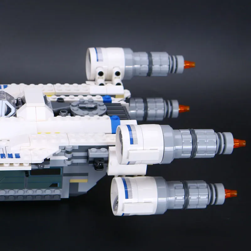 679pcs Star The Rebel U Wing Fighter Jets Wars Model Building Blocks Bricks Toys Kid Christmas 5