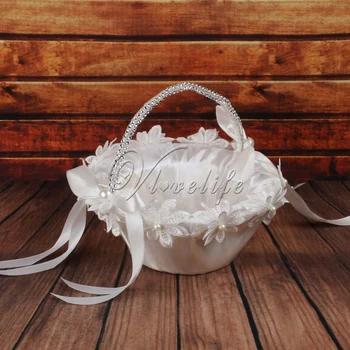 

White Wedding Flower Girl Basket with Flowes Pearls Satin Ribbons Bow Rhinestone Wedding Party Decorations Gift Candy Basket