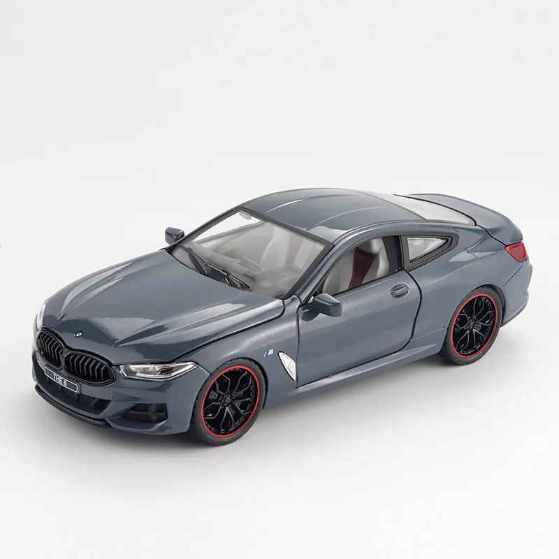 Модель суперспортивного автомобиля 1:24 из сплава высокой интенсивности M8 со