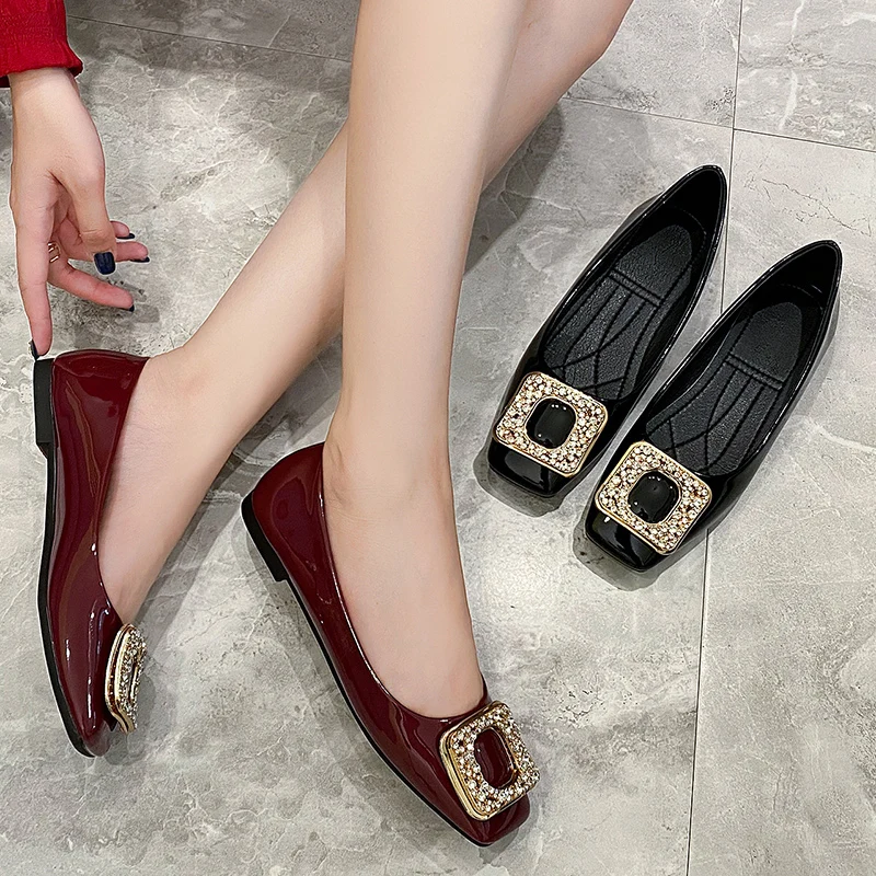 Women Flat Shoes Ballet Shoes Slip On Loafers Moccasins Brand Leather Flats Metal Decoration Ballerina Zapatos Mujer Size 35-43