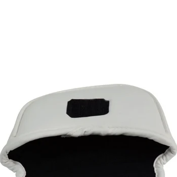 

Shield pattern golf putter case black and white two colors to choose from