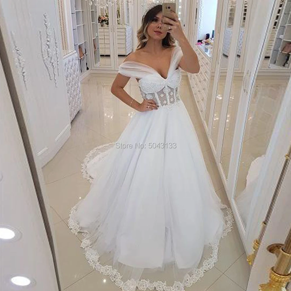 

A Line Tulle Wedding Dresses with Appliques 2020 Sexy Off the Shoulder Sweetheart Lace Bodice Bridal Gowns Backless Long Train