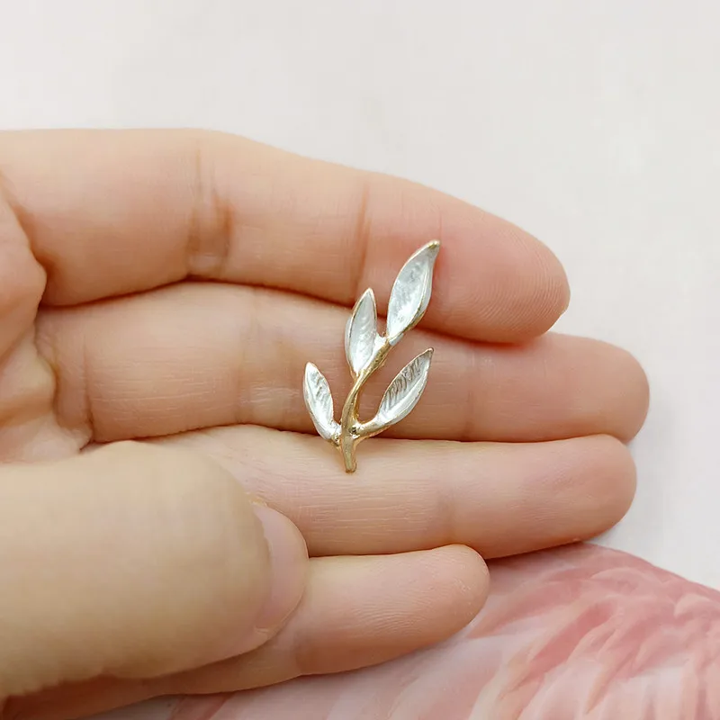 

50pcs 14*27mm Gold color Enamel Branch charm pendant for cloth/wedding hair Jewelry Findings for DIY Handmade Jewelry Making
