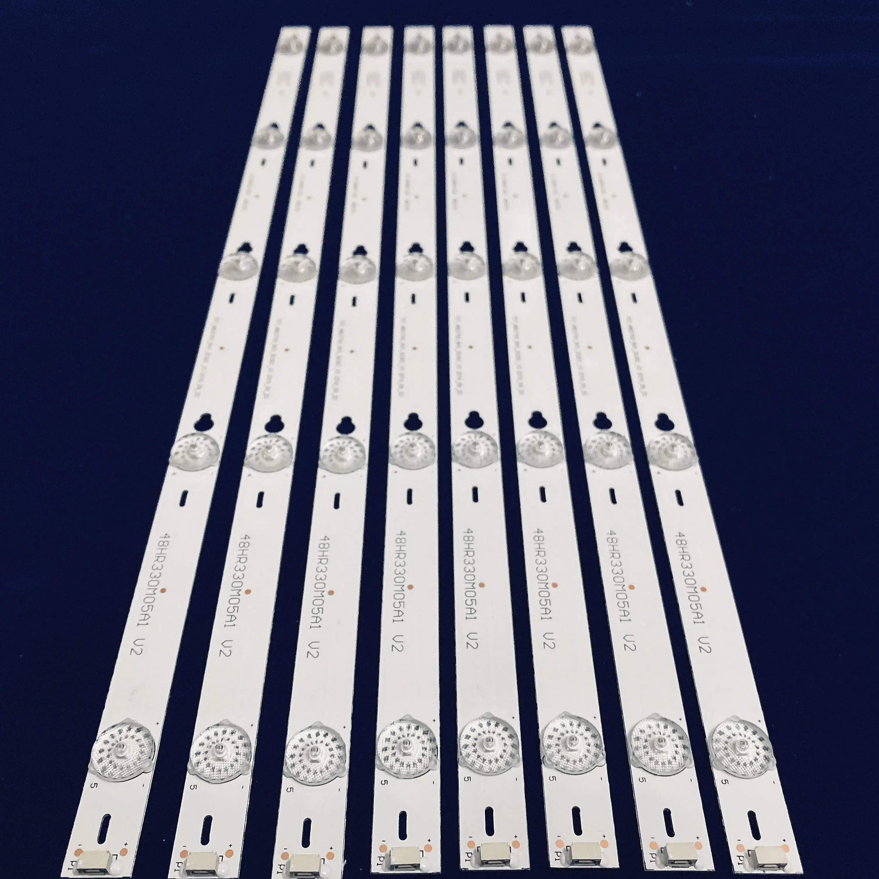LED strip YHF-4C-LB4805-YHEX1 48HR330M05A1 V2 for TCL B48A838U B48A538U B48A858U LE48M4S10 48FS3750 L48F3800A LVF480CS0T | Лампы и