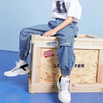 

Cool personality boy jeans street fashion letter print bouquet feet jeans Korean handsome jeans