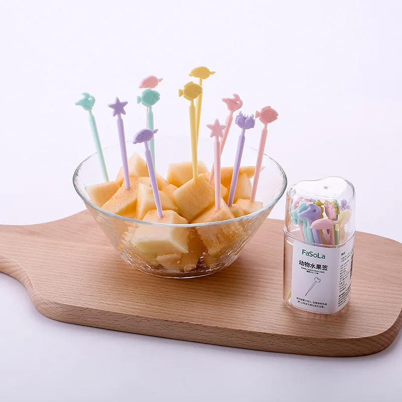 200pcs Animal Fruit Plastic Fork Toothpicks Fruit Dessert Snack Stick DIY Creative Home Wedding Supplies Decor Party Tableware