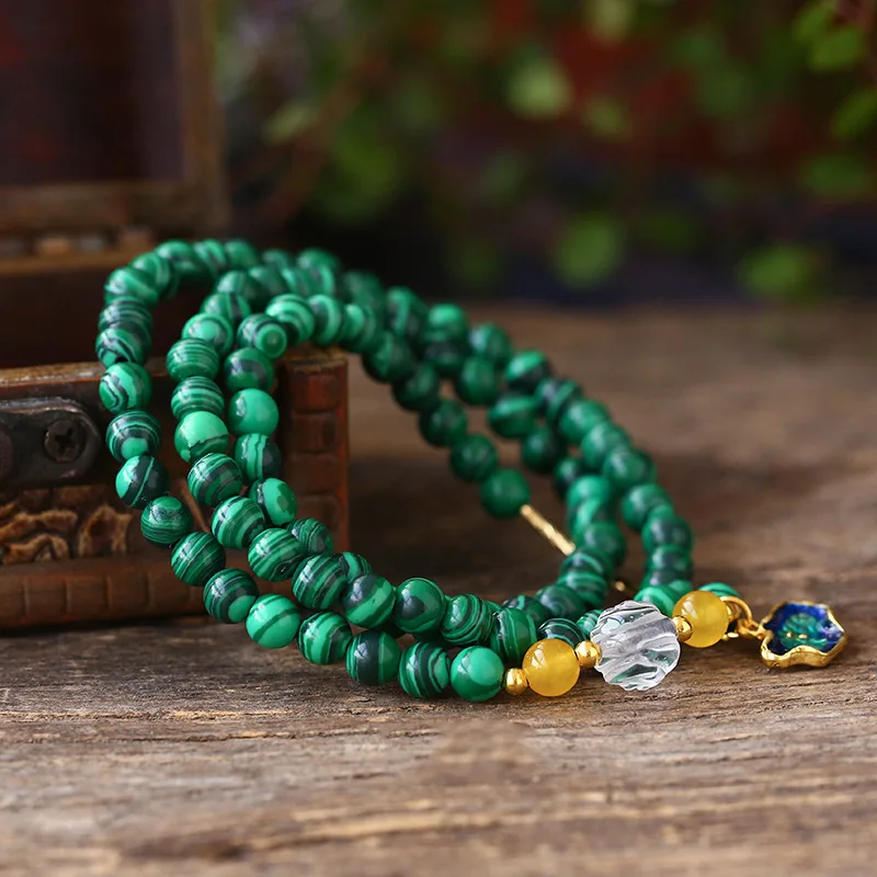 8228566517_1730239045