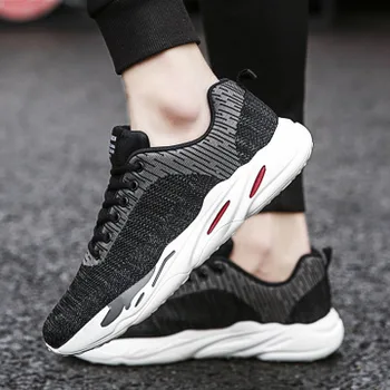 

2019 spring men's sports shoes Korean wild breathable flying woven running shoes travel men's shoes