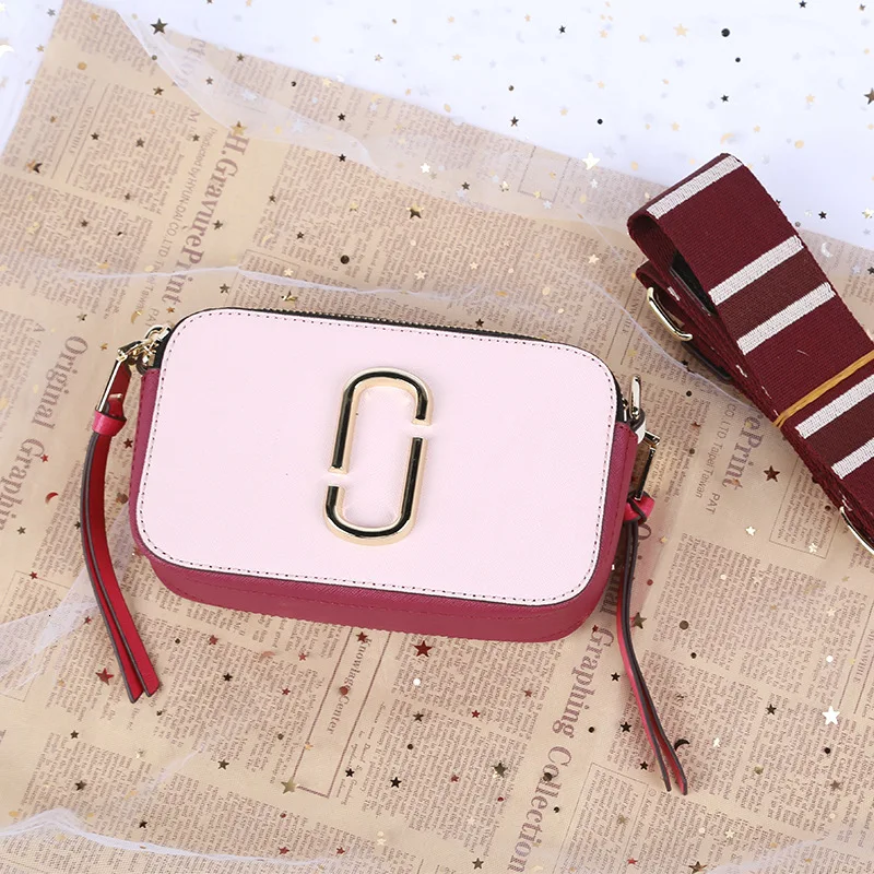 

2019 Cowhide Single Shoulder Temperament Satchel Backpack Woman