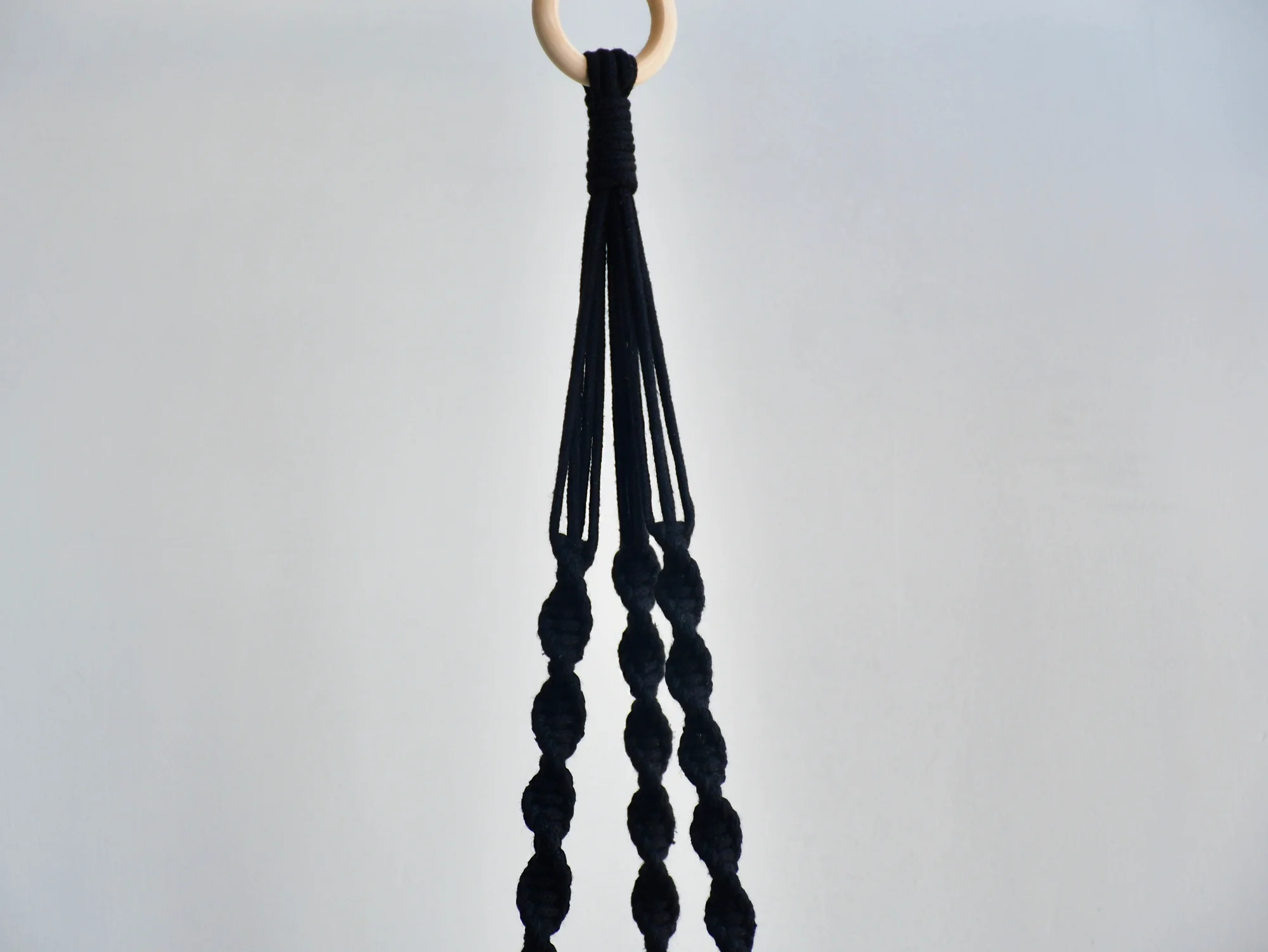 New arrival  100% handmade macrame plant hanger pot holder hanger for pot macrame hanger for plant hanger for flowerpot