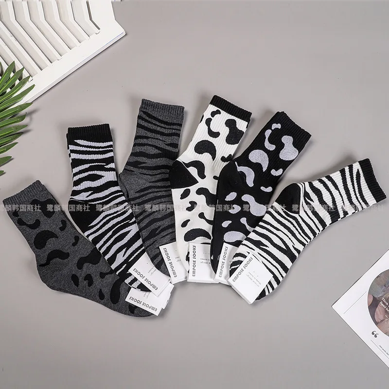 Рисунок 2 - Носки женские с рисунком зебры