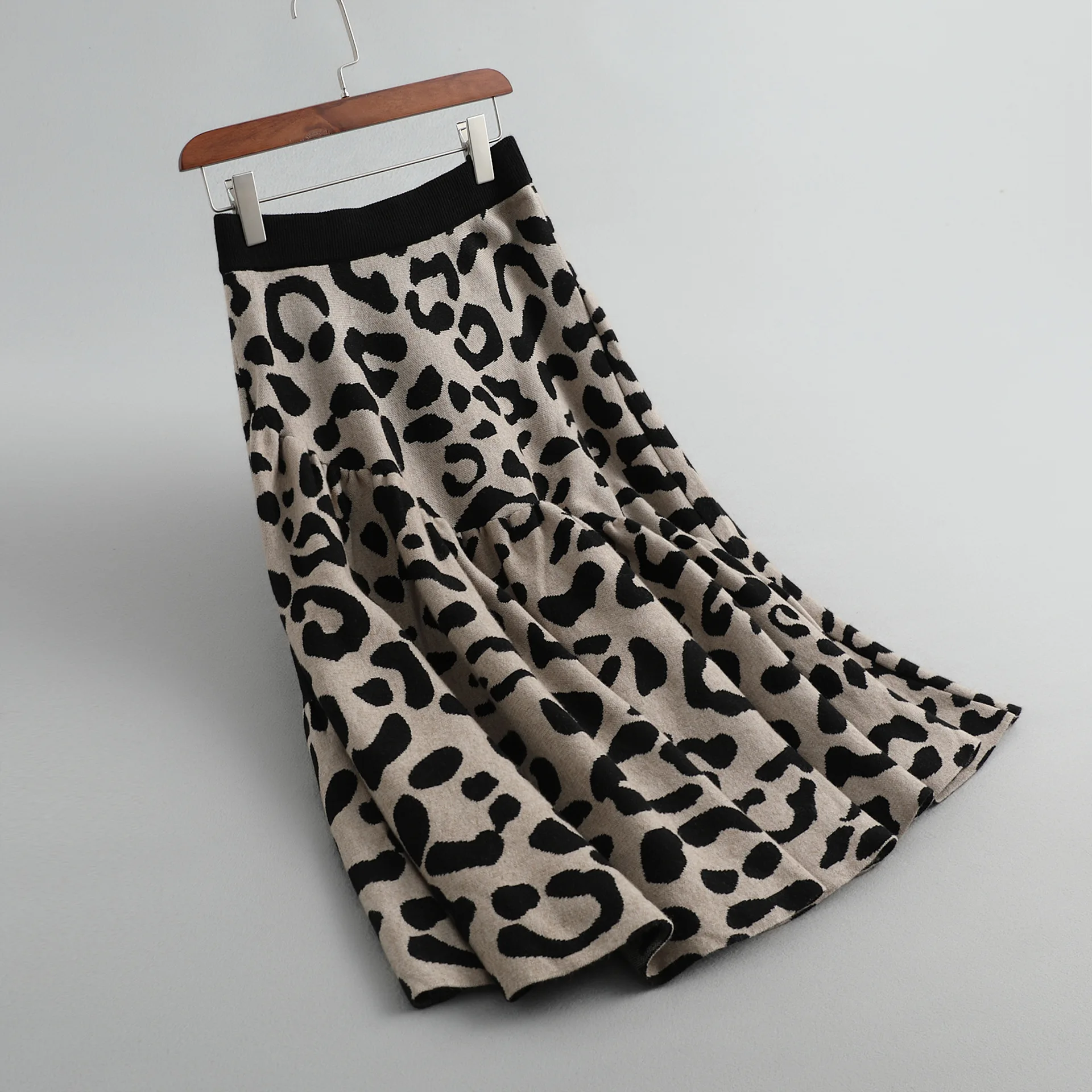 Осенне-зимняя женская леопардовая юбка, эластичная высокая талия, трикотажная Женская юбка, кофейная, абрикосовая, элегантная трапециевидная трикотажная юбка