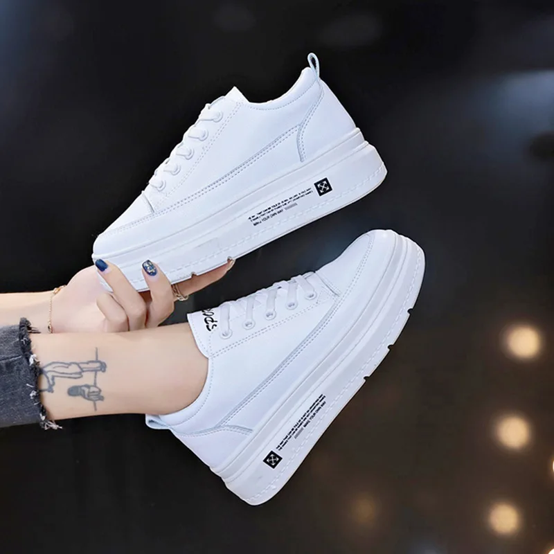

2019 Autumn Trendy Shoes New Style Breathable Platform Korean-style Versatile Shoes Thick Bottomed Elevator White Shoes Women's