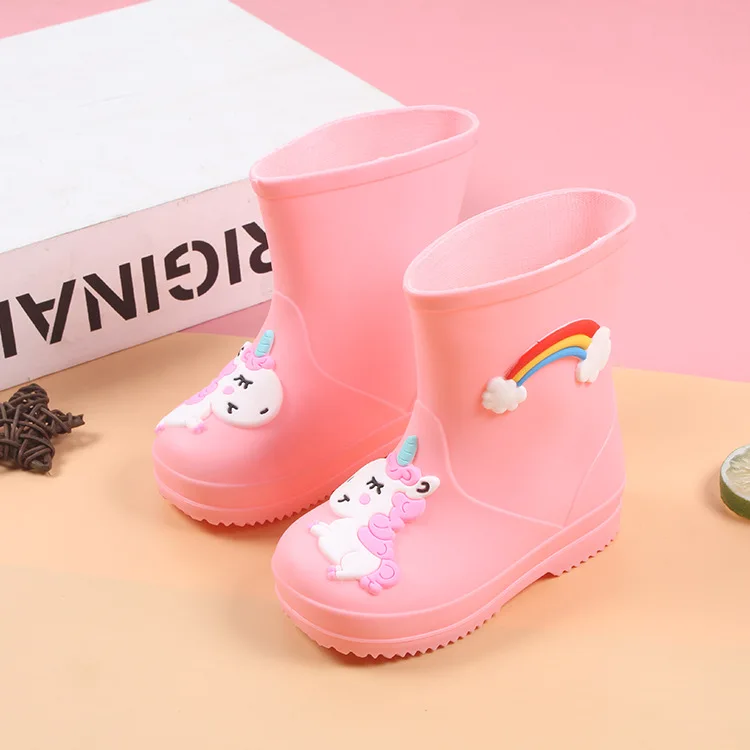 Всесезонные модные радужные ботинки от дождя для мальчиков и девочек резиновые сапоги с героями мультфильмов водонепроницаемые подростковые носимый резиновый обувь непромокаемые сапоги для детей
