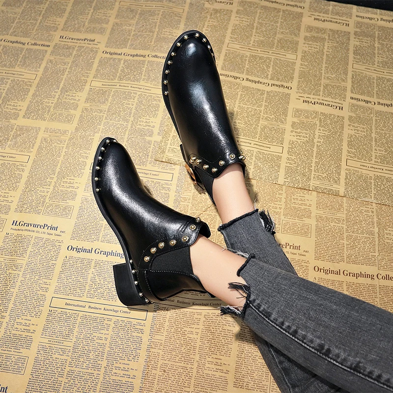 Осенние ботинки женские ботинки г. Брендовая женская обувь модные ботильоны в стиле рок с круглым носком на шнуровке на резиновой подошве