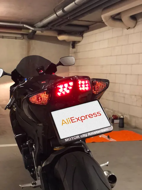 バイクバックミラー 用 スズキ GSXR 600 750 2006-2012 GSXR1000 2005-2012 オートバイターン バックミラー  バイク オートバイターンシグナルバックミラー 用 スズキ 用 GSXR600 用 GSXR750 用 GSXR1000 バイク用バックミラー  オートバイ用リアサイドミラー ビューミラー ... 用 スズキ GSXR 600 750 1000 2005-2010 K6 K7 K8 ターンシグナルライトミラーオートバイバックミラ