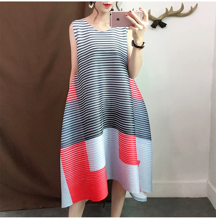 A-Line красочные Miyake плиссированное платье Высокое качество, высота до середины голени, в клетку без рукавов Свободный Повседневный летние платья для женщин; Большие размеры