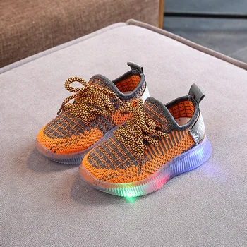 

2020 Fashion Glowing Sneakers Led Shoes for Kids Light Up Sneakers for Boys Sneakers with Glowing Soles schoenen met lichtjes