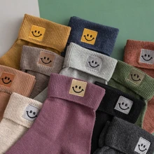 Милые хлопковые женские носки с вышитым квадратным лицом новые милые высококачественные носки с улыбающимся лицом осенние модные носки с героями мультфильмов