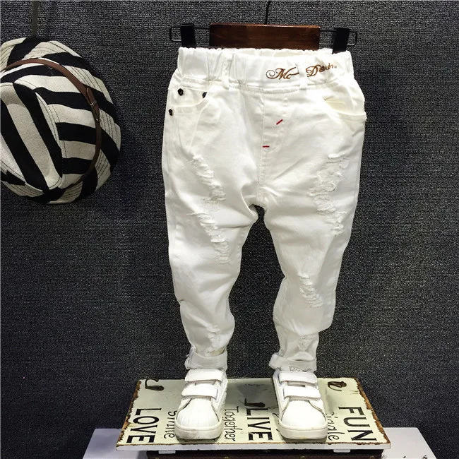 Детские рваные штаны, брюки джинсы для маленьких мальчиков брендовые Модные осенние белые детские брюки на возраст от 2 до 6 лет одежда для детей