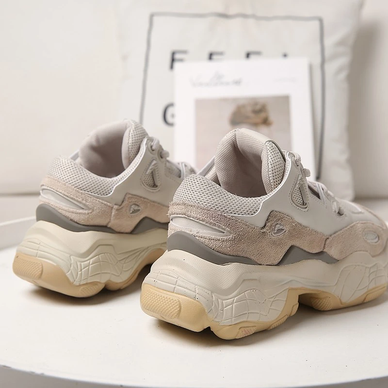 platform white runners