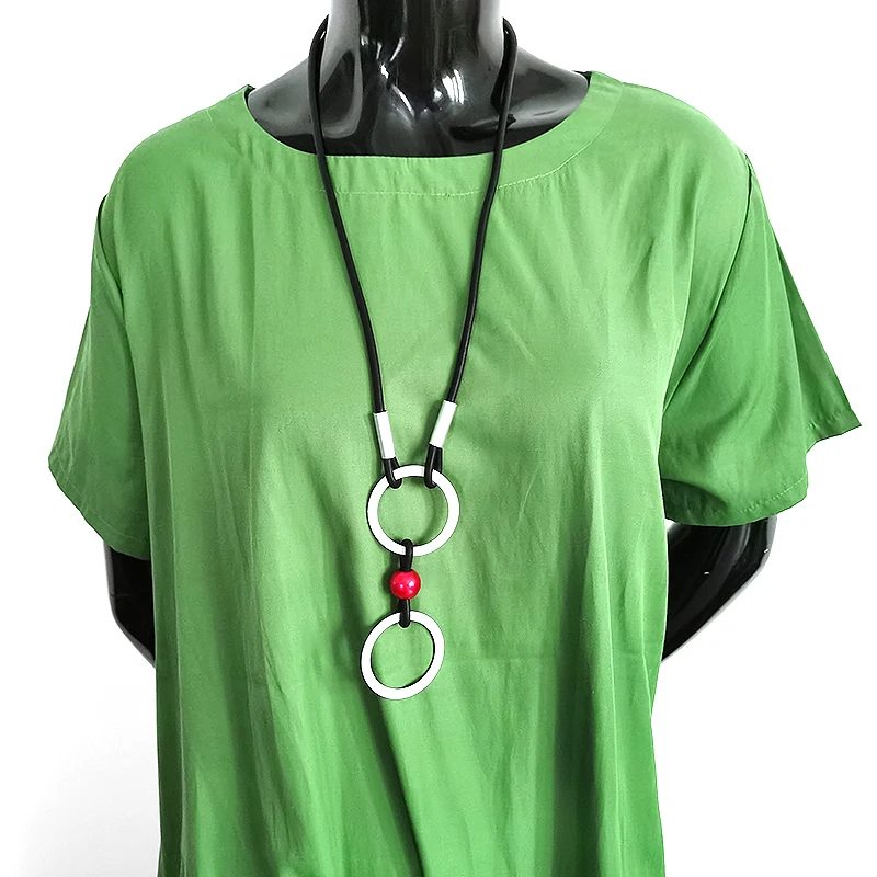 

YD&YDBZ Exquisite Women Rubber Sweater Chain Necklaces Fashion Handmade Round Pendant Necklaces Statement Punk Women's Jewelry