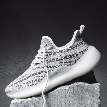 

Comfortable shock-absorbing Sneakers Men's new summer fly woven breathable fashion trend casual luminous men's shoes
