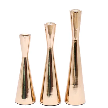 

Gold Geometric Metal Pillar Romantic Candle Holders Fashion Iron Art Practical Ornaments Design Candelabros Home Decore EC50LZ