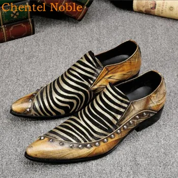 

2020 Chentel Noble Manual Gentleman Rivet Fashion Mens Dress Shoes Genuine Leather Flat Heel Vintage Yellow Mens Shoes Banque