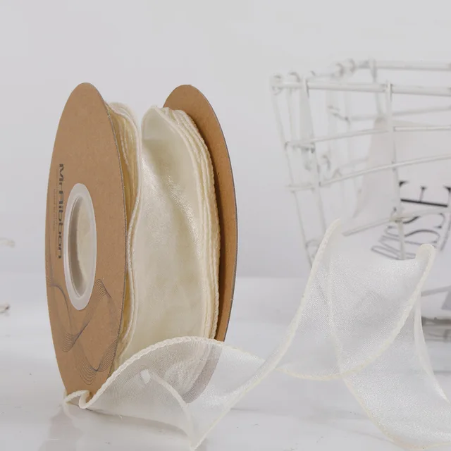 10 Yards Color Fishtail Yarn Ribbon Bouquet Packing Material Fresh Flowers Baking Overwrap Ribbon Wave Chiffon Yarn Gift Strap creamy-white