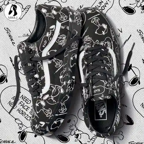 black snoopy vans