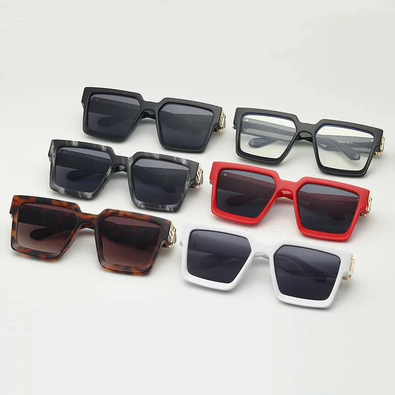 Гламурные дизайнерские солнцезащитные очки для мужчин и женщин Роскошные модные брендовые Солнцезащитные очки Квадратные стильные оттенки