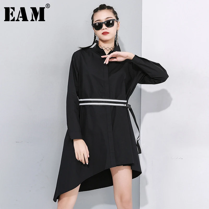  [EAM] Women Black Asymmetrical Buckle Split Blouse New Lapel Long Sleeve Loose Fit Shirt Fashion Ti